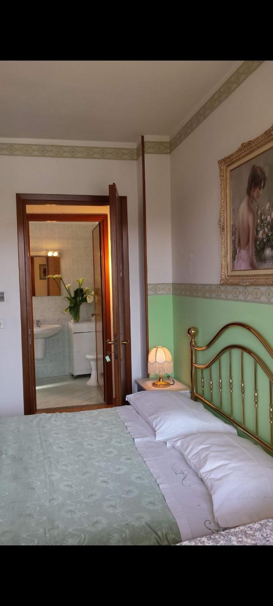 B&B La Casa Gialla Di Luca Mazzè Exteriör bild